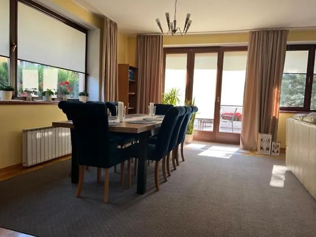 Biala Magnolia נובי טארג